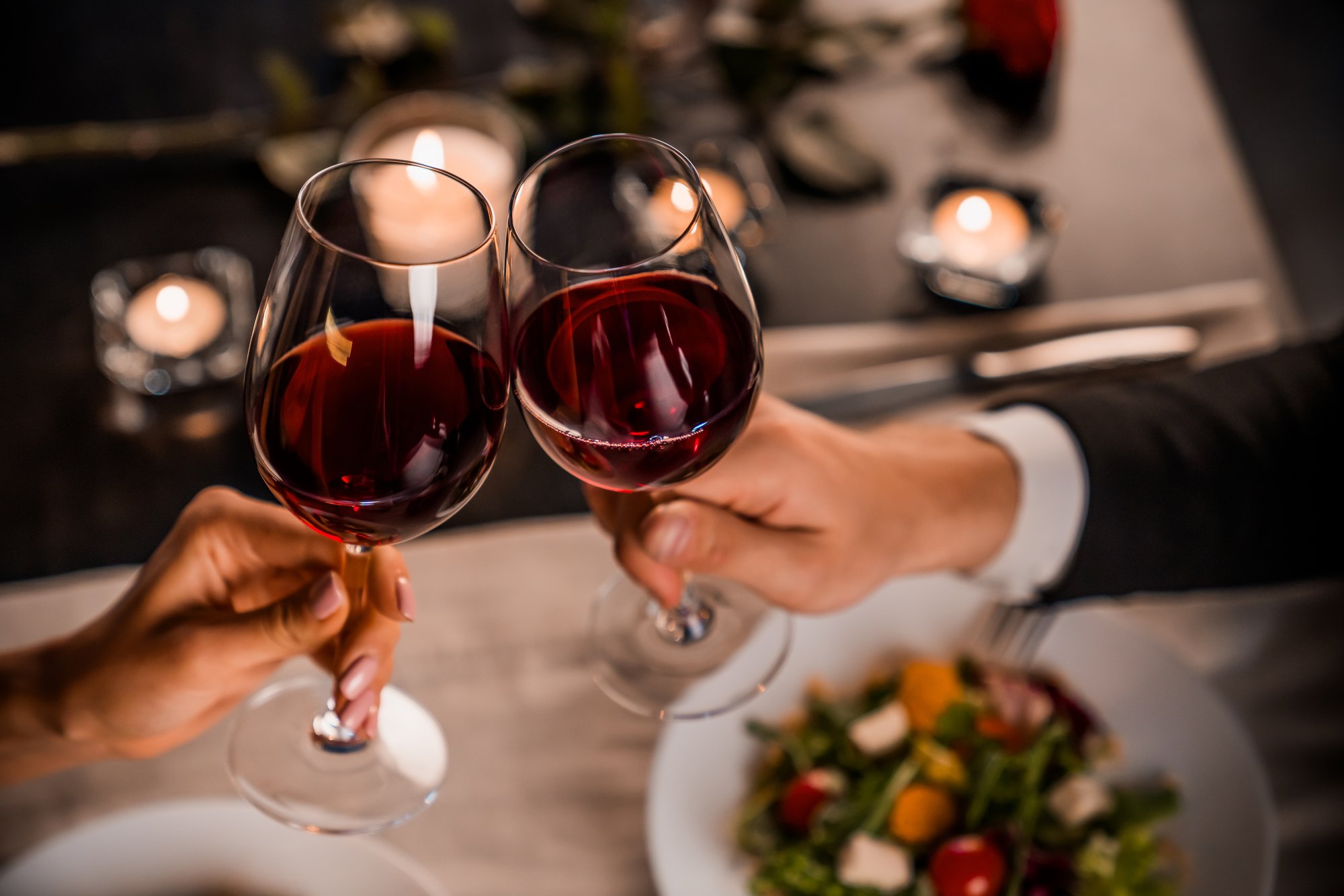 Clinkingwineglasses_shutterstock
