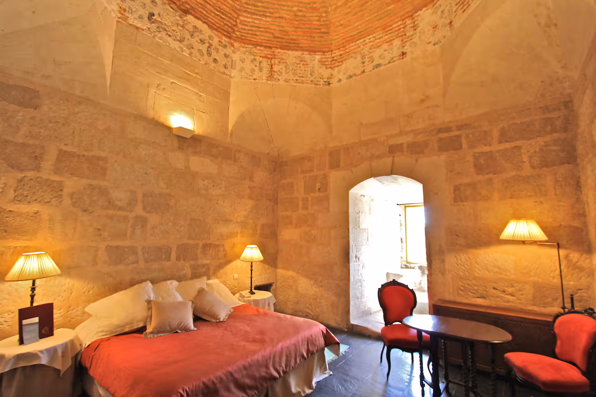 castillo del buen amor 9-1